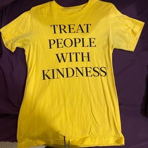 Harry Styles Treat People With Kindness tour tee